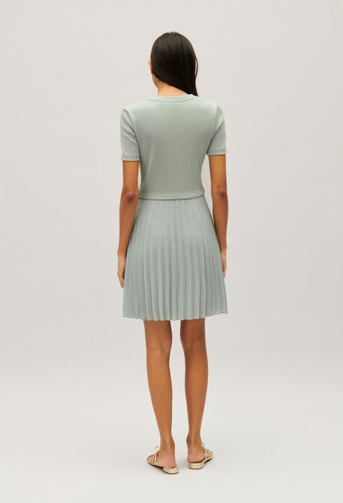 Kurzes, plissiertes Twist-Kleid Mandel