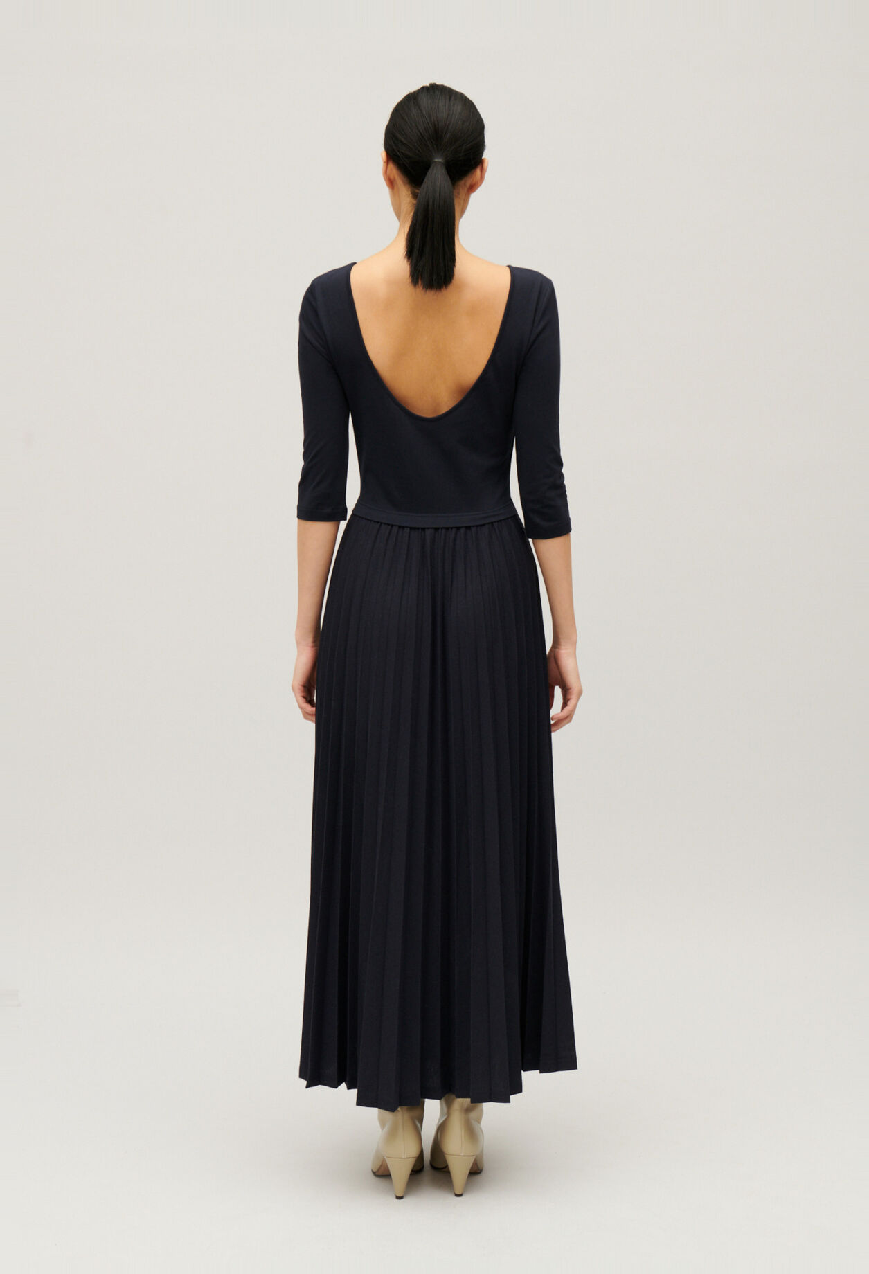 Robe Twist longue pliss&eacute;e bicolore