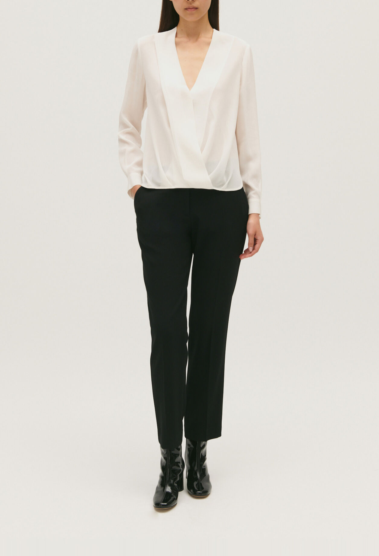 Bluse mit V-Ausschnitt