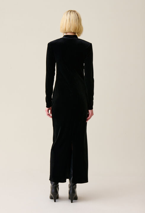 Schwarzes, tailliertes Samtkleid