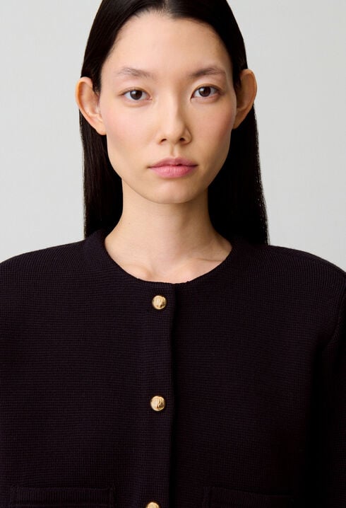 Short cardigan with collar