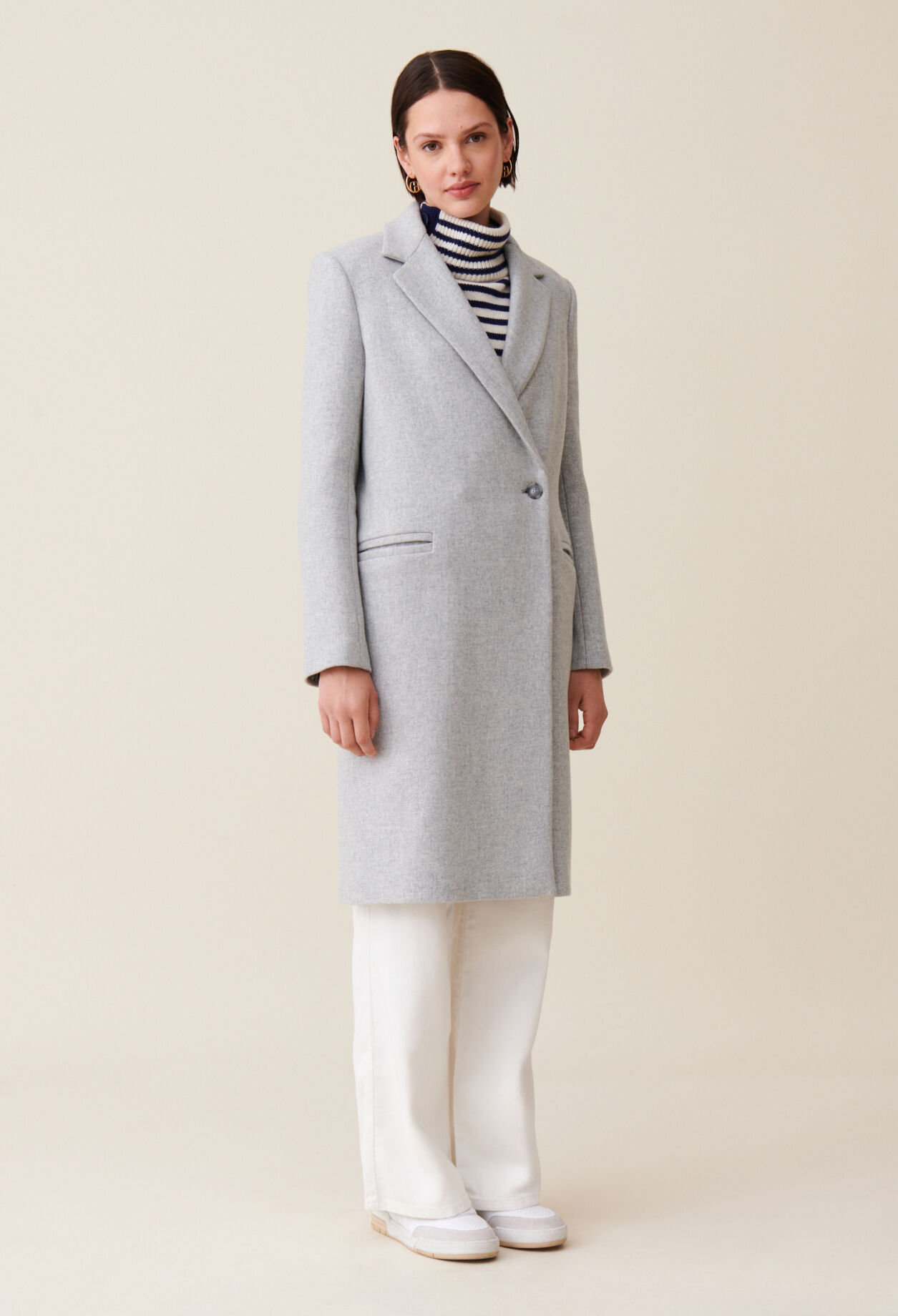 Light grey mid length tailored coat