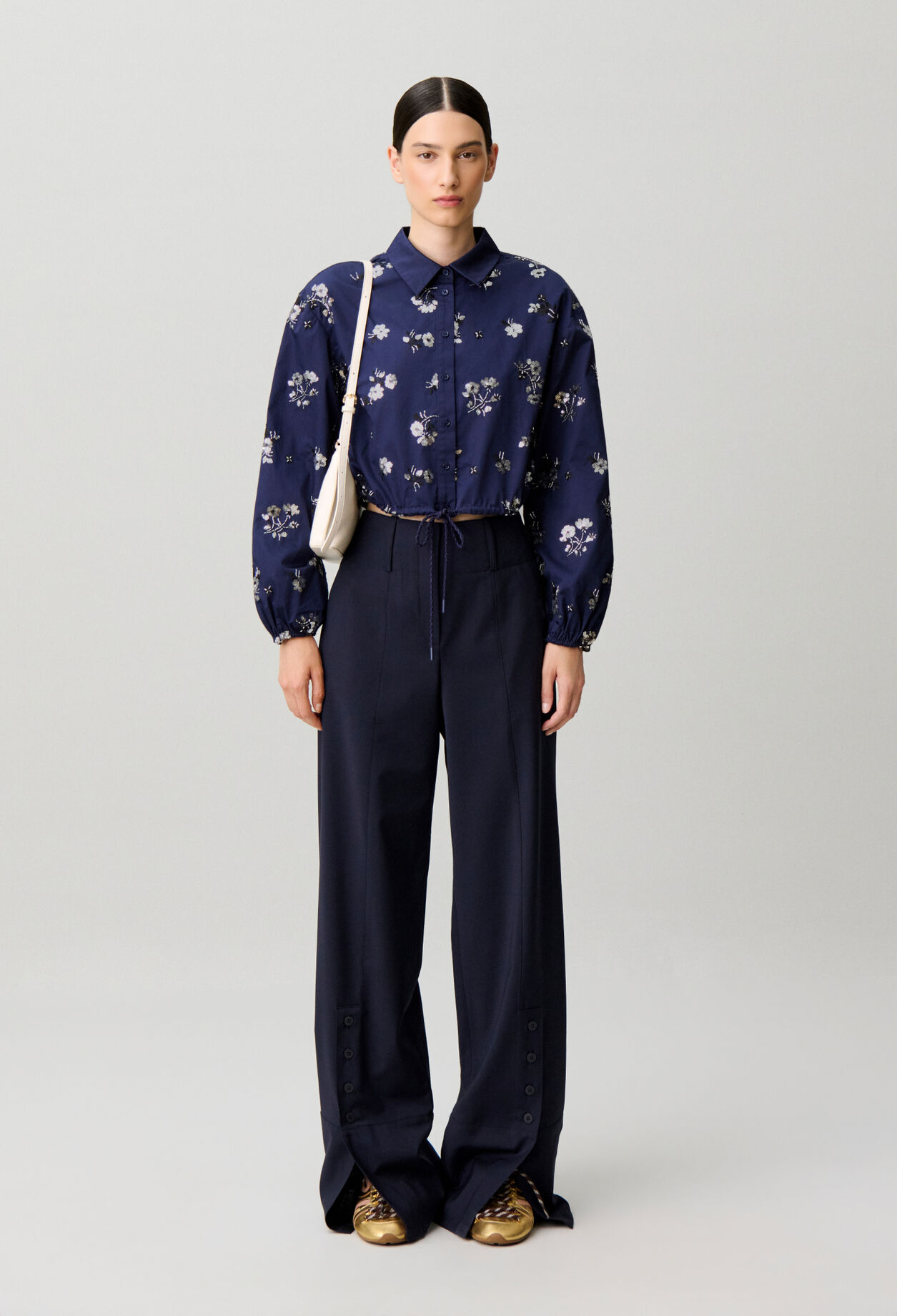 Floral cropped shirt
