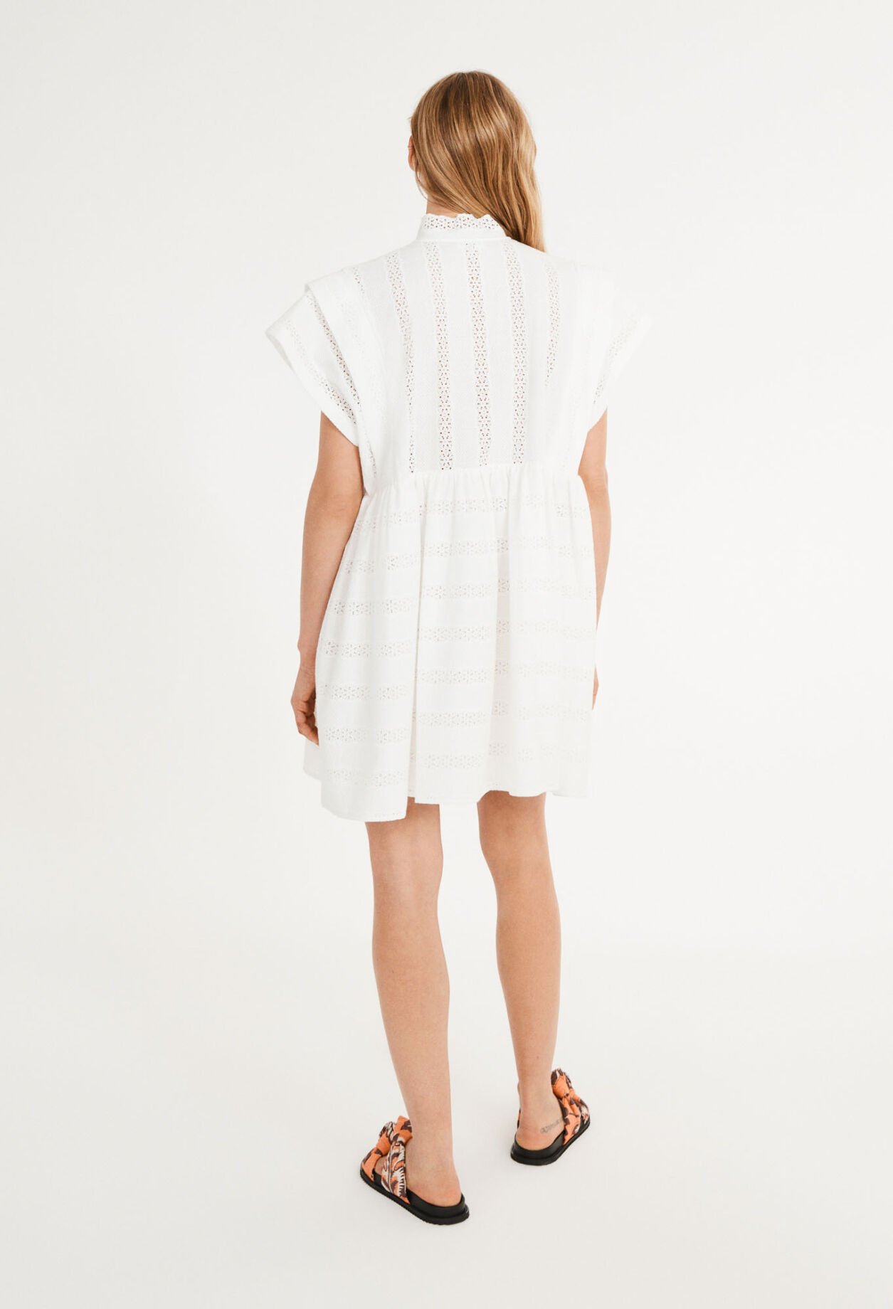 Robe en guipure