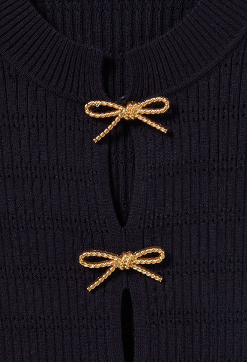 Pull maille fine noeuds