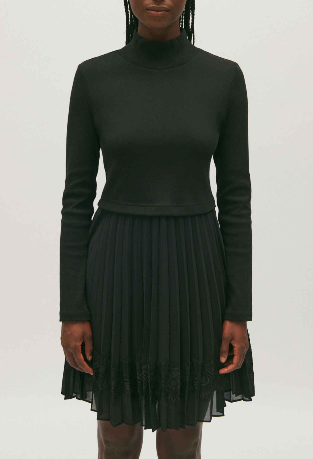 Kurzes plissiertes Kleid Twist schwarz 
