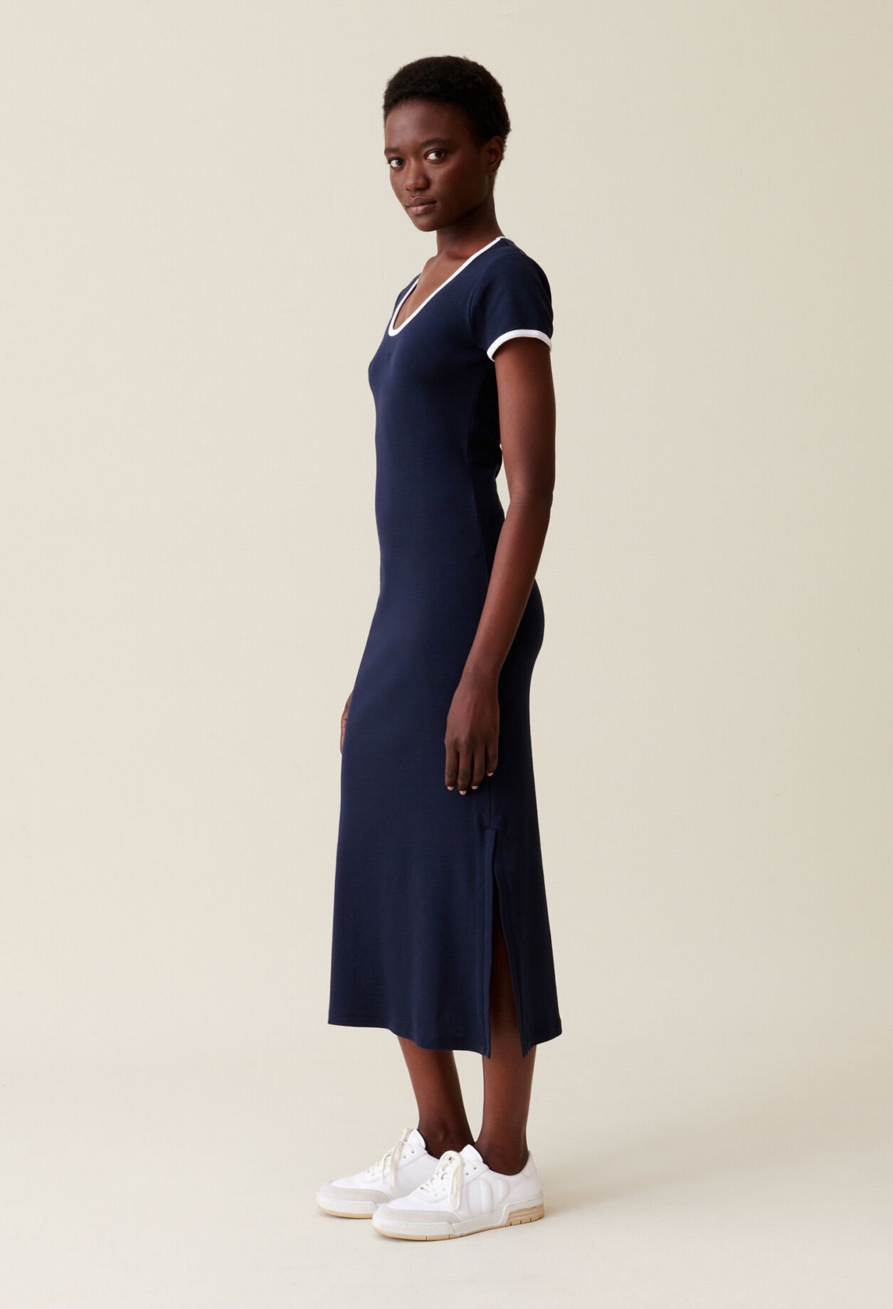 Körpernahes langes Kleid