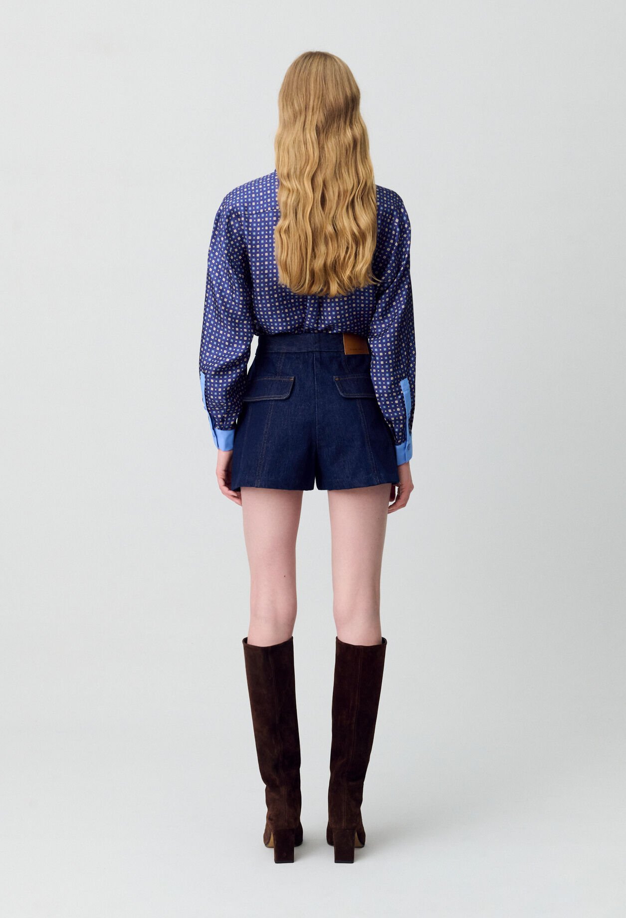Short court denim brut