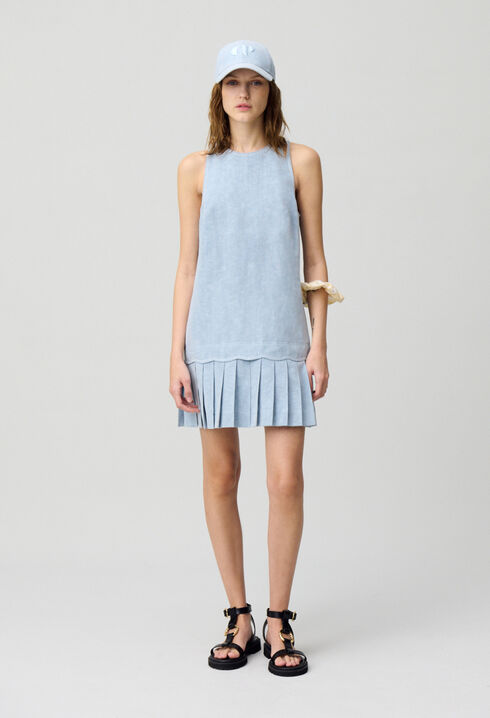 Robe courte sans manches