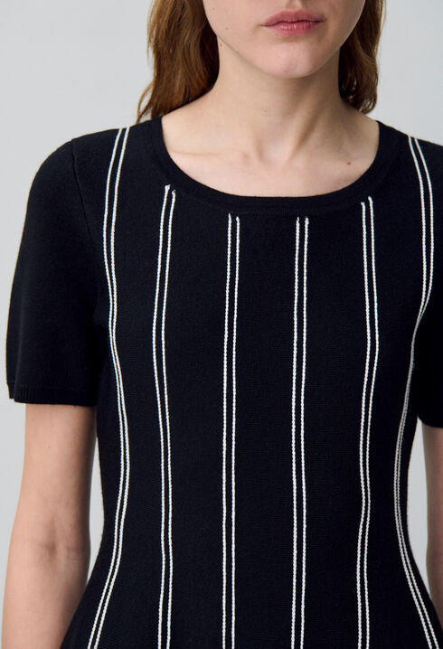 Skater-style short knit dress