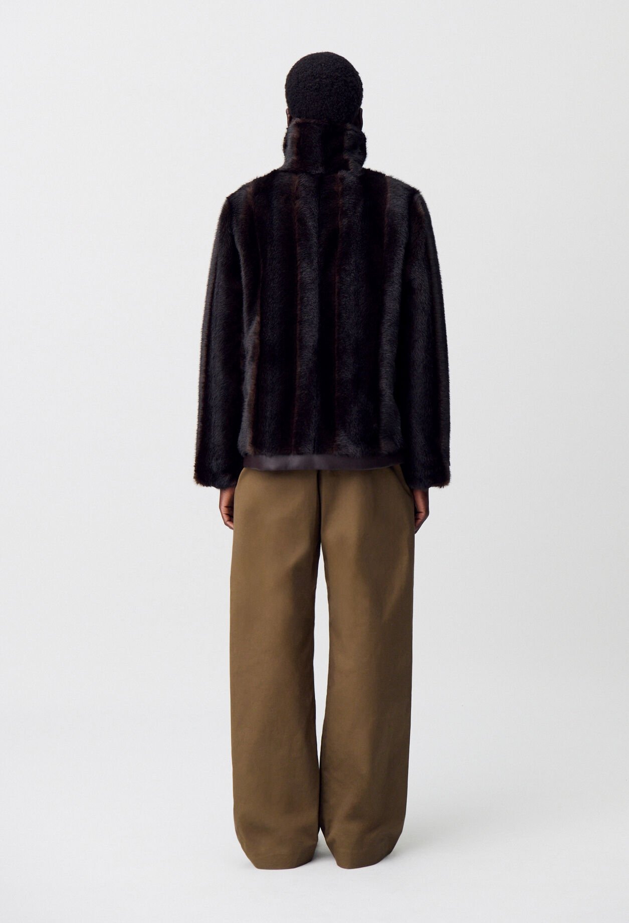 Manteau fausse fourrure