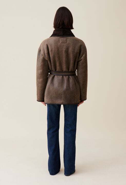Peau lainée ceinturée taupe
