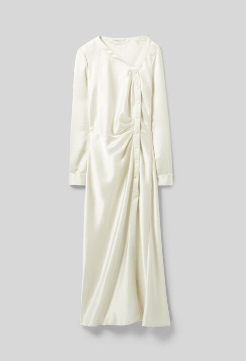 Robe longue satinée fluide