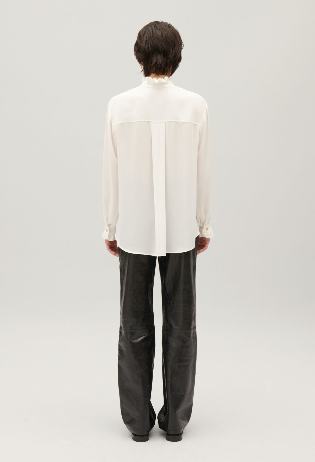White shirt with wavy collar 