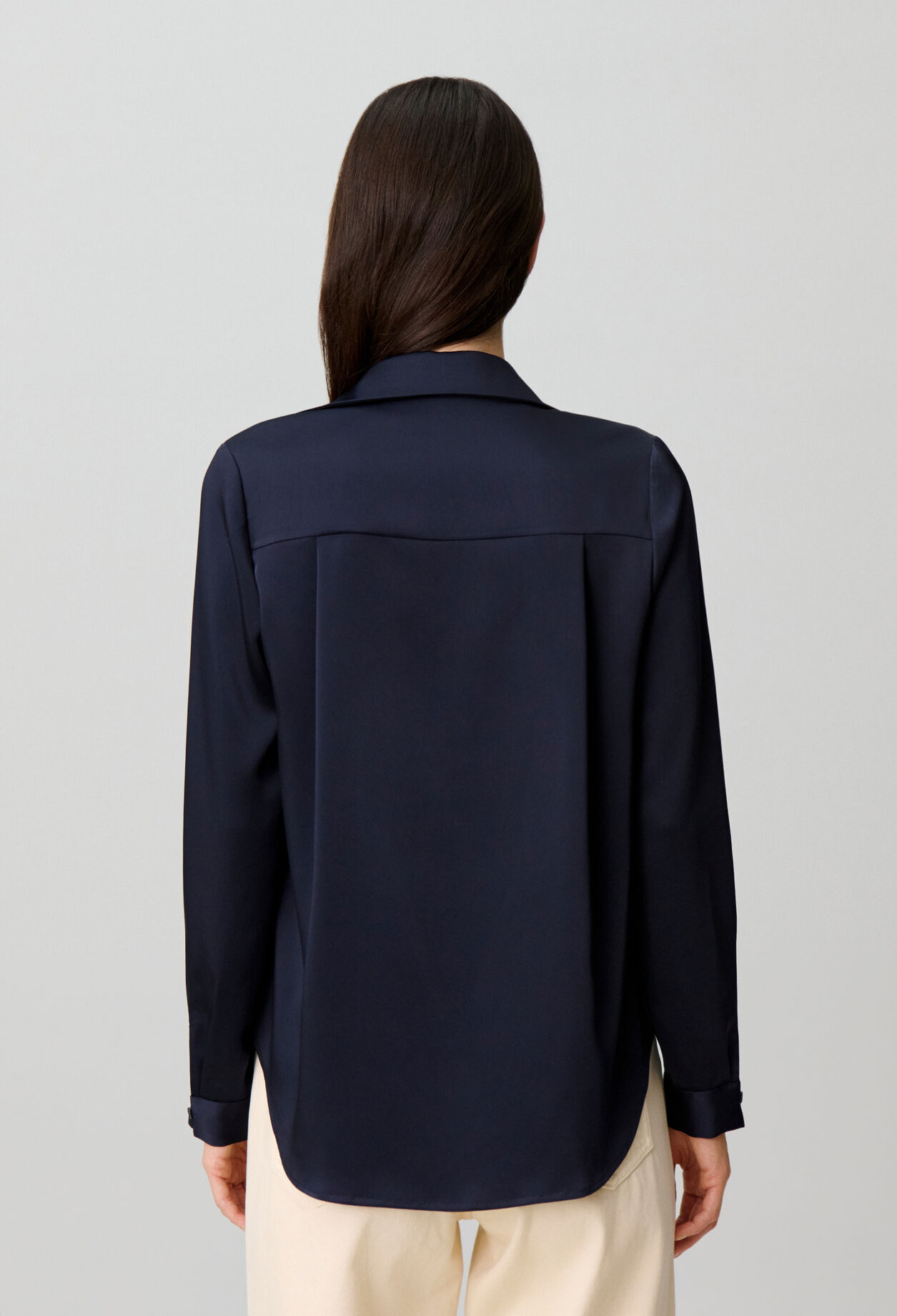 Straight pleated blouse