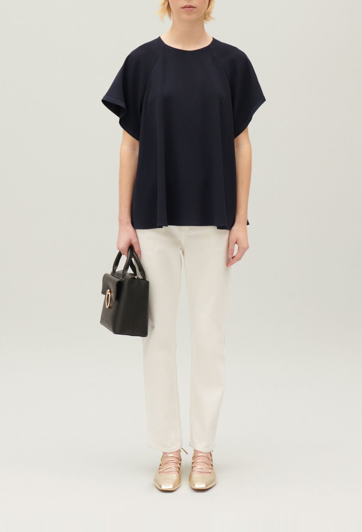 Navy short-sleeved top