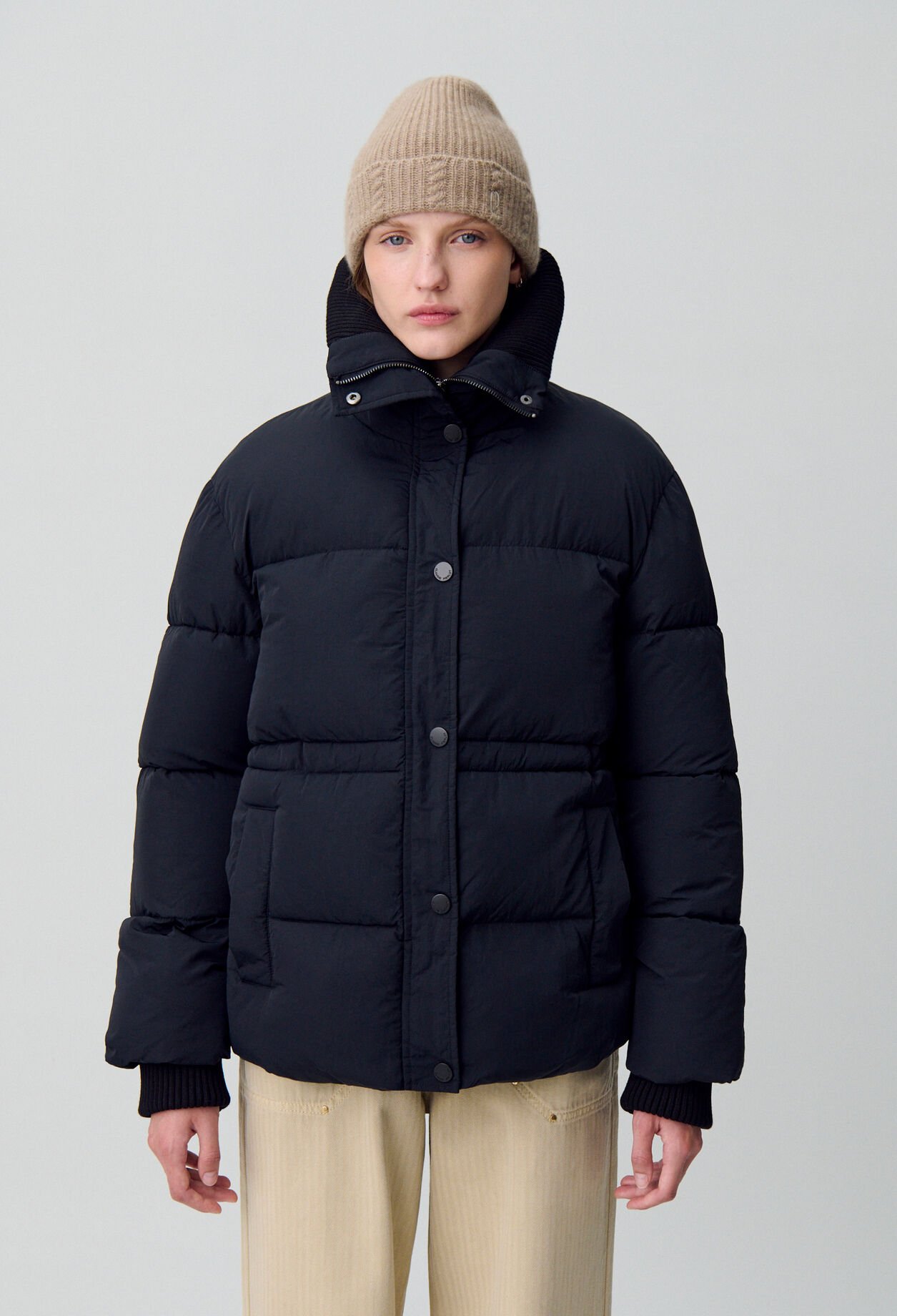 Kurze Daunenjacke