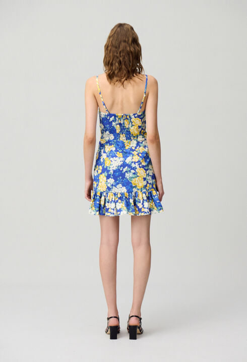 Robe courte volant&eacute;e