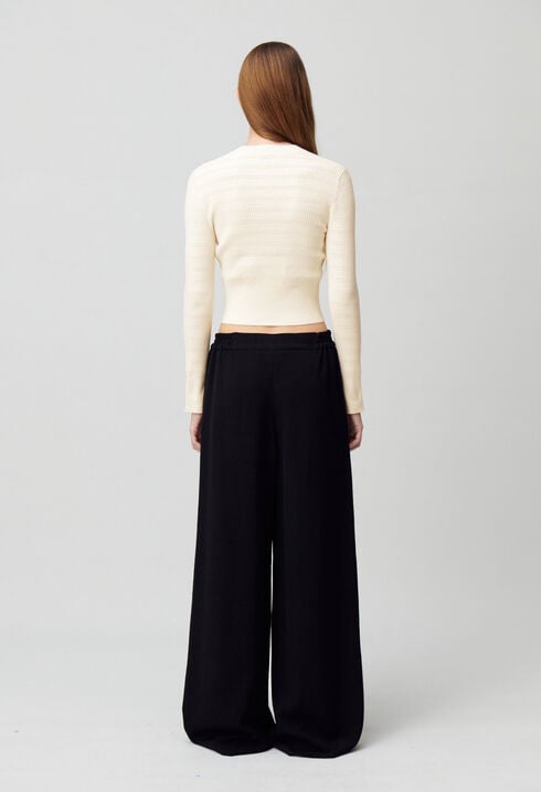 Pull maille fine noeuds