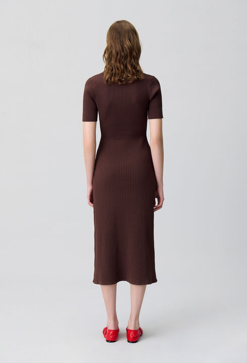 Knielanges Strickkleid
