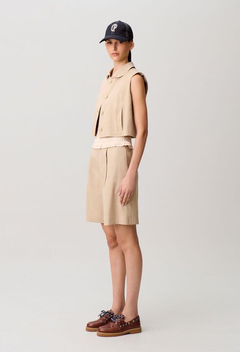 Short tailored linen jacket