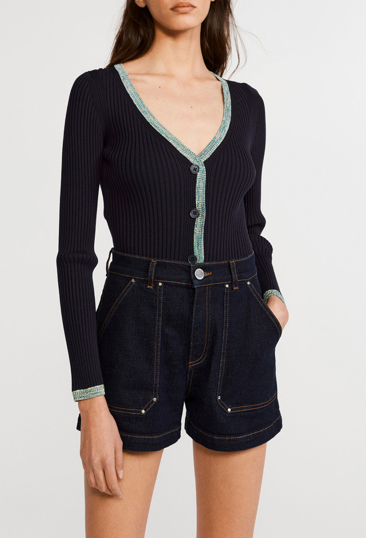 Figure-hugging cardigan