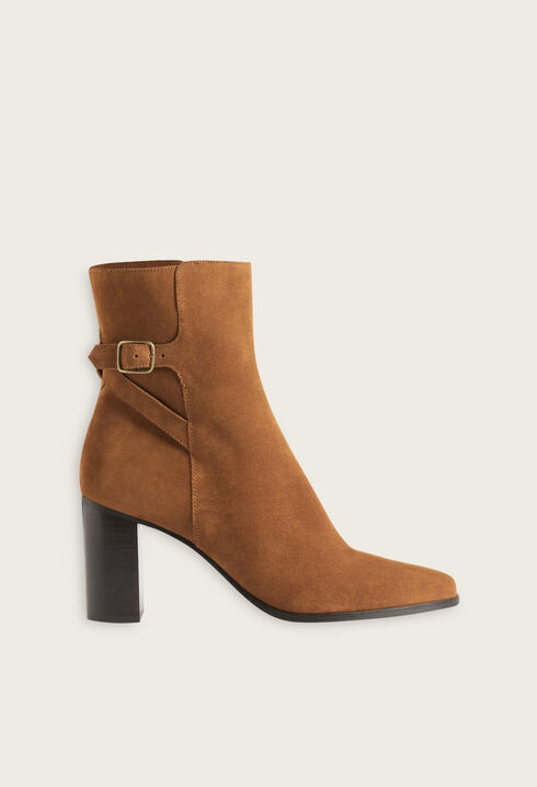 Caramel suede boots