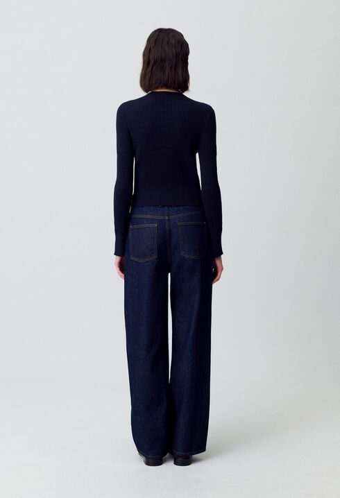 Pull maille fine noeuds
