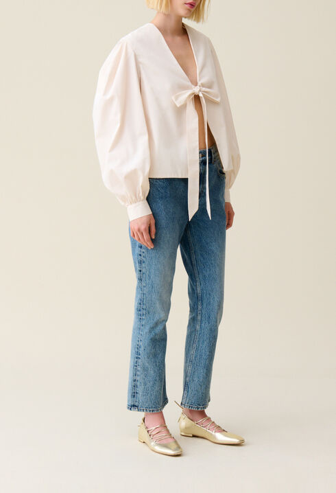 Blouse col V &agrave; nouer