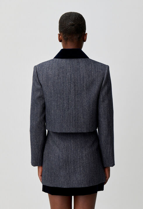 Bi-material tailored jacket