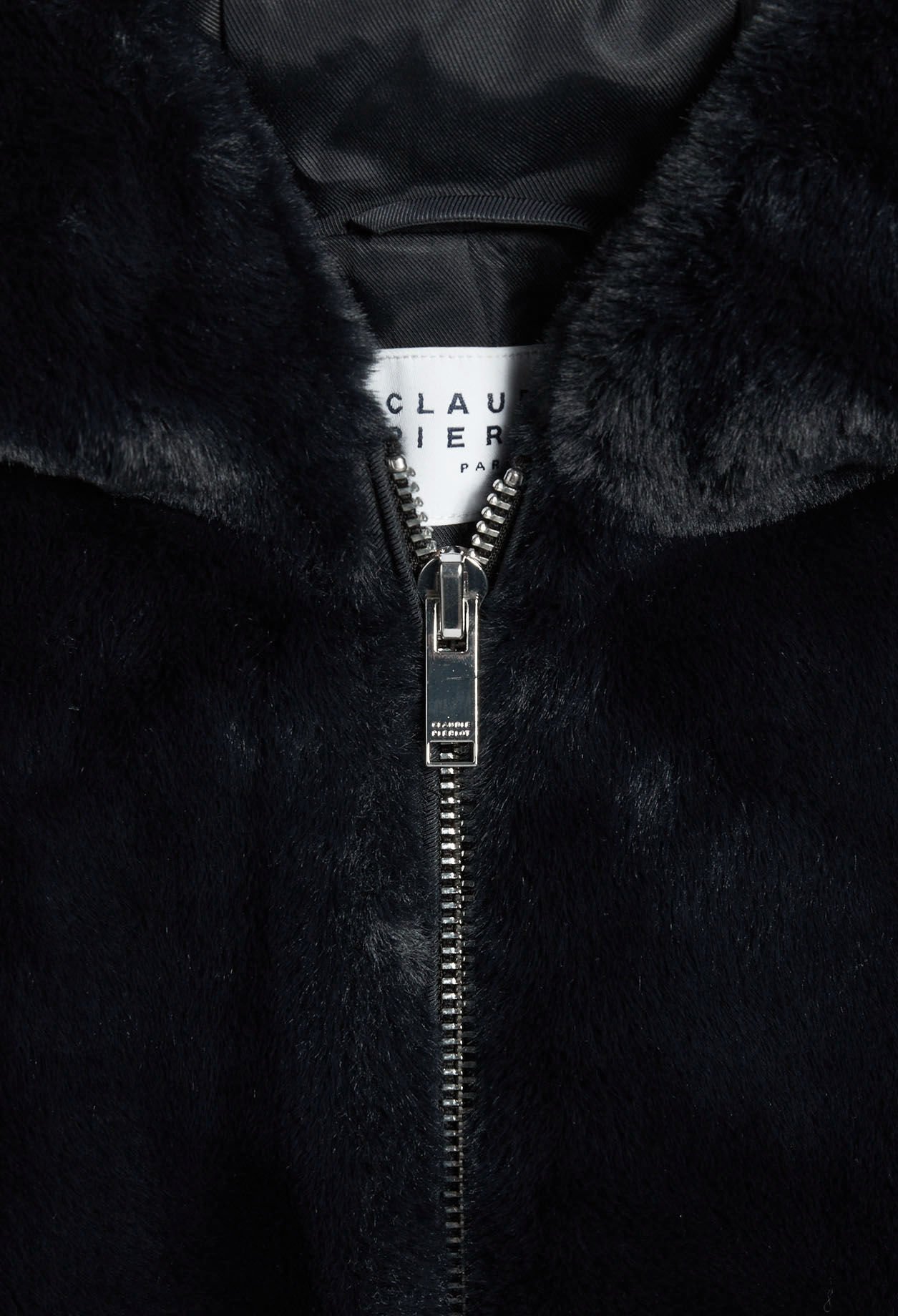 Jacke mit Kapuze