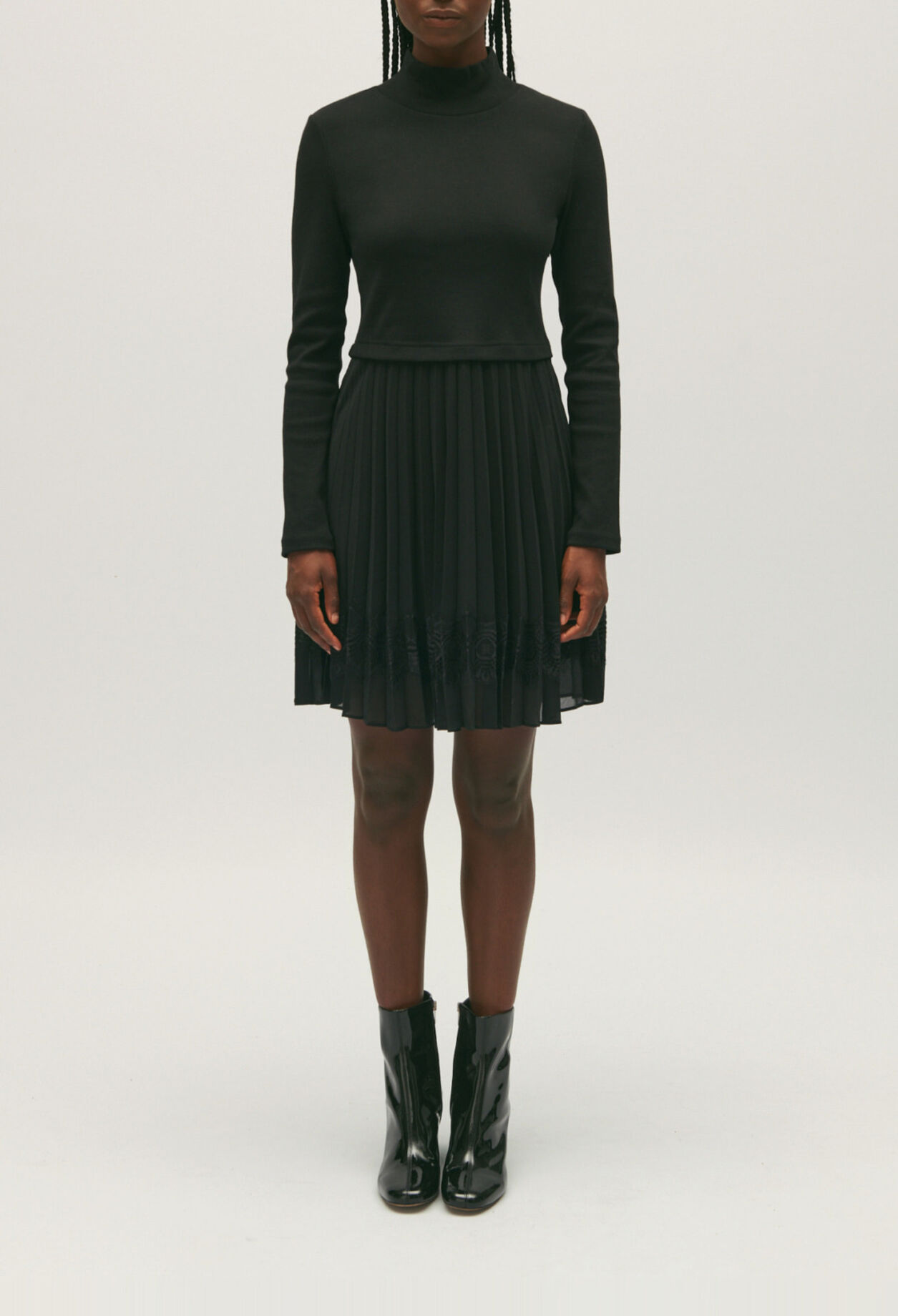 Robe Twist courte plissée noire 