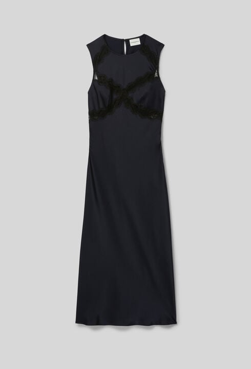 Robe longue satin dentelle