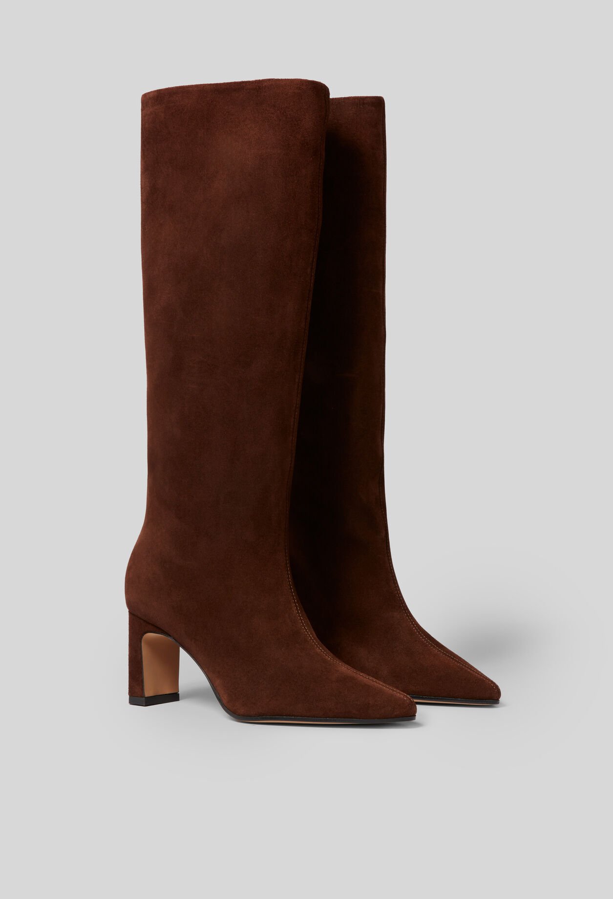 Absatzstiefel aus Wildleder