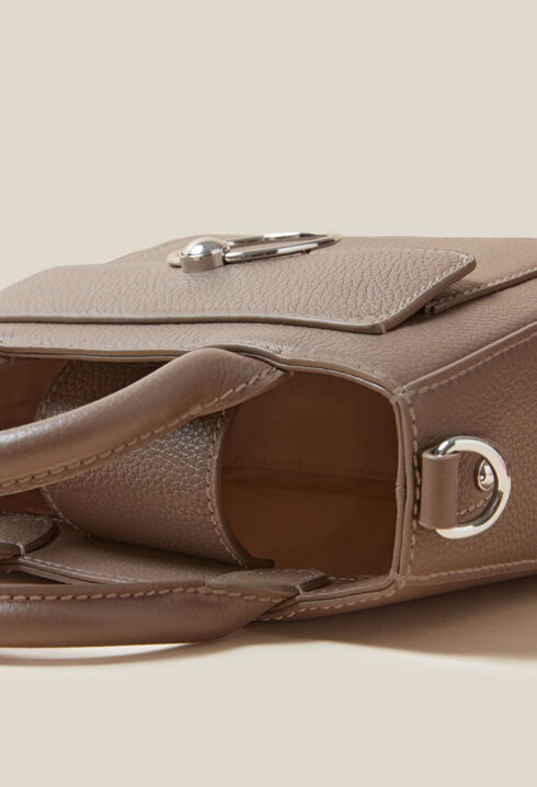 Anouck Tasche genarbtem Leder Kette