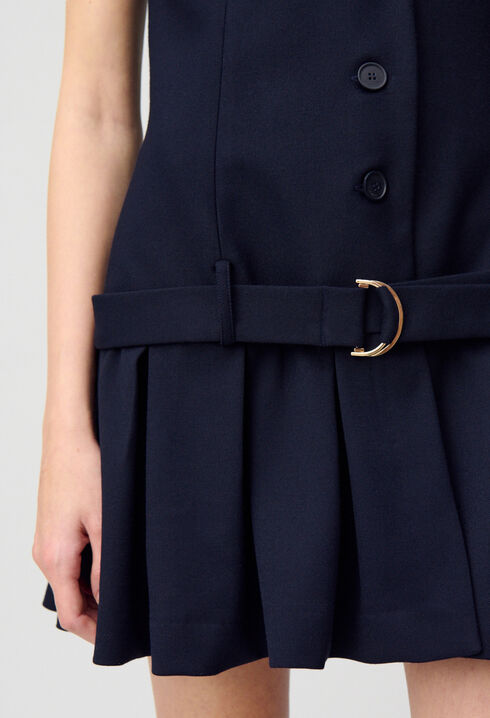 Robe courte cintr&eacute;e pliss&eacute;e