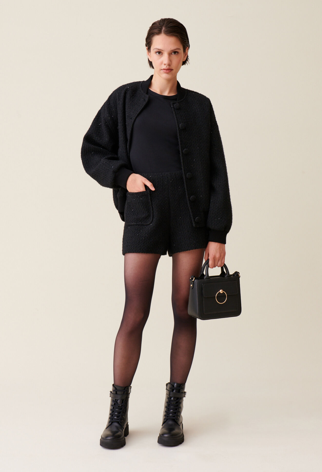 Short tweed noir droit