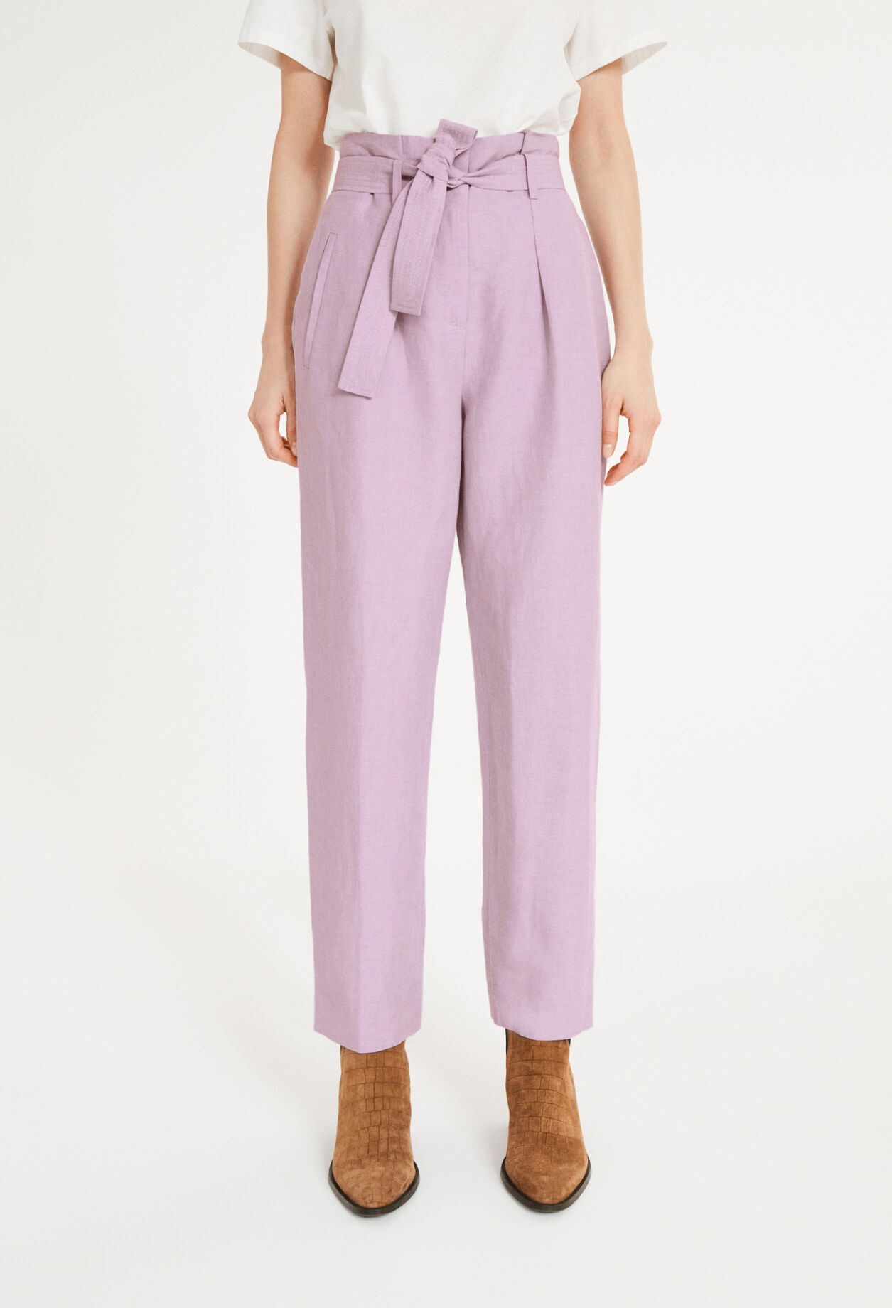 Lila Hose
