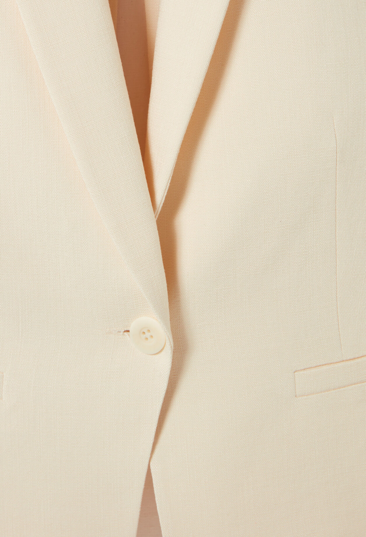 Sleeveless tailored blazer