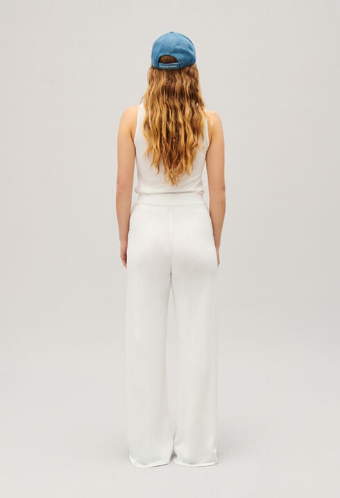 Fließende Strickhose