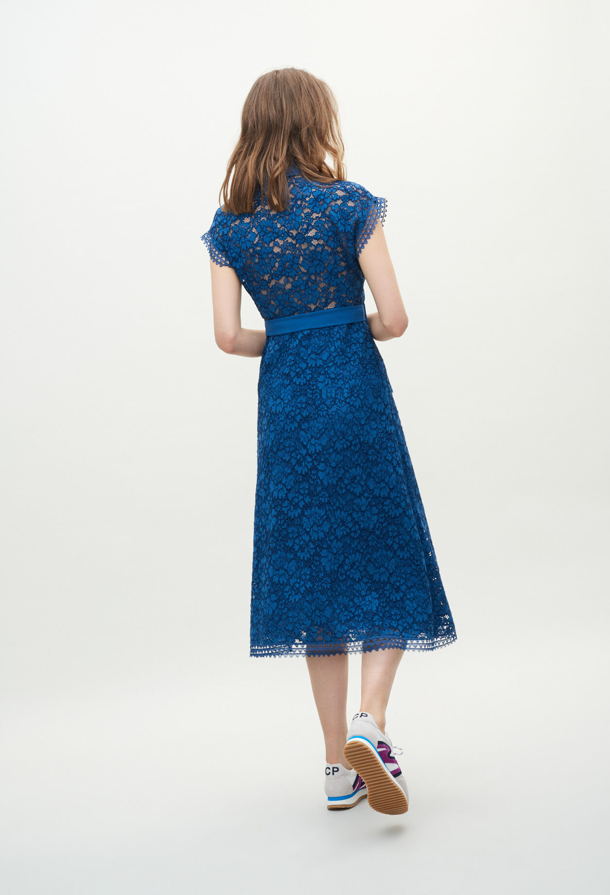 Langes Kleid aus Spitze
