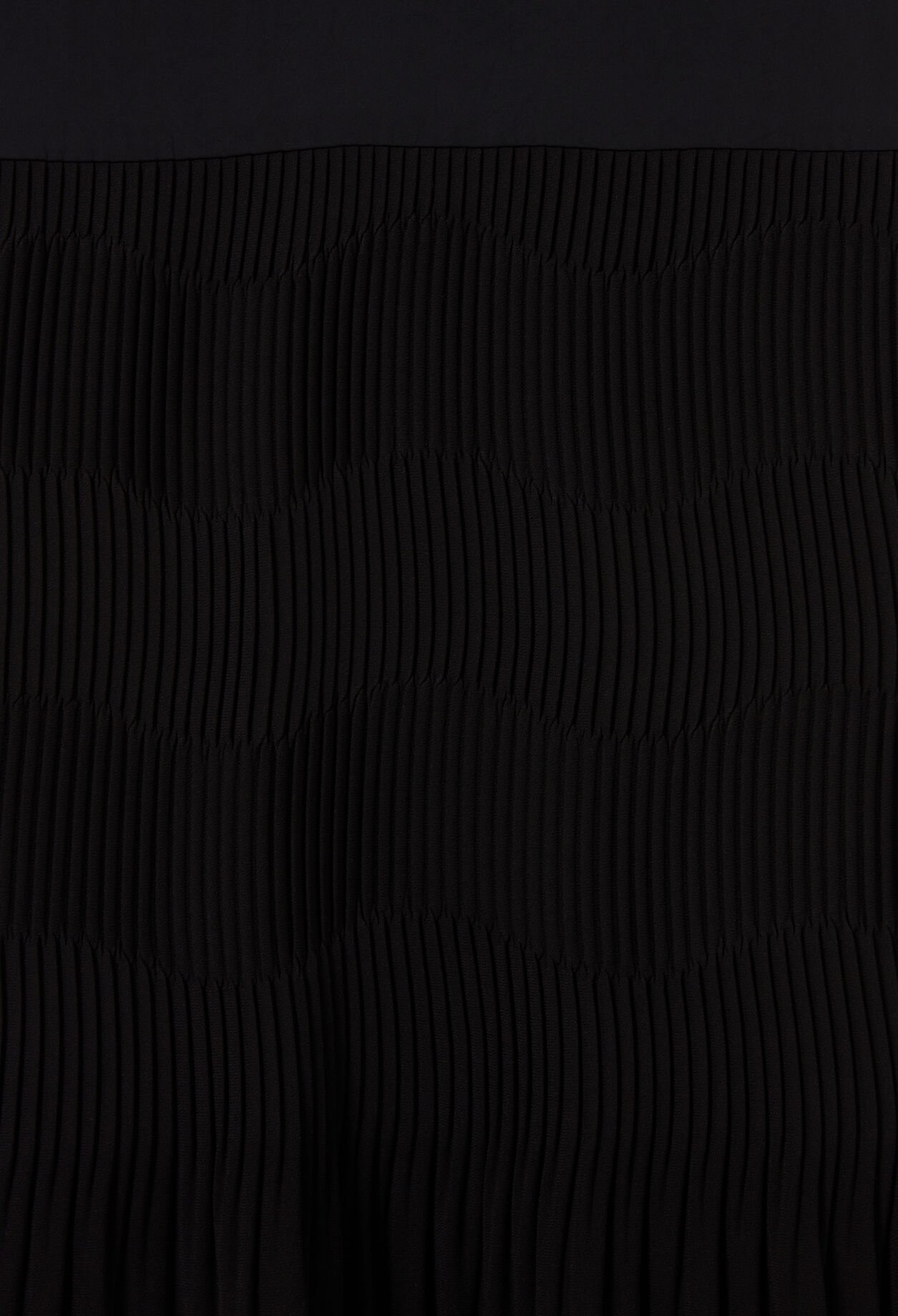 Long pleated skirt