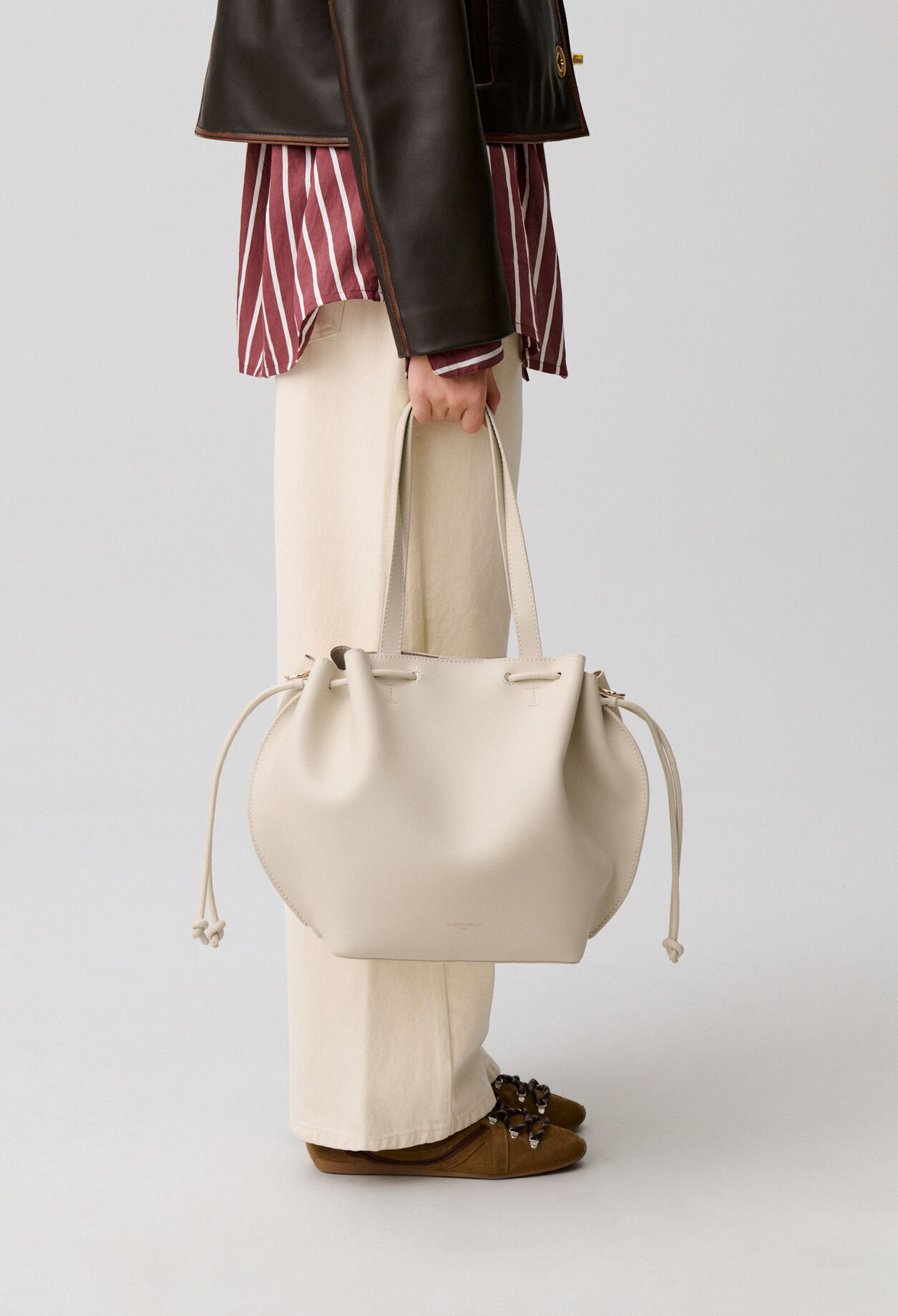 Tasche Alban aus genarbtem Leder