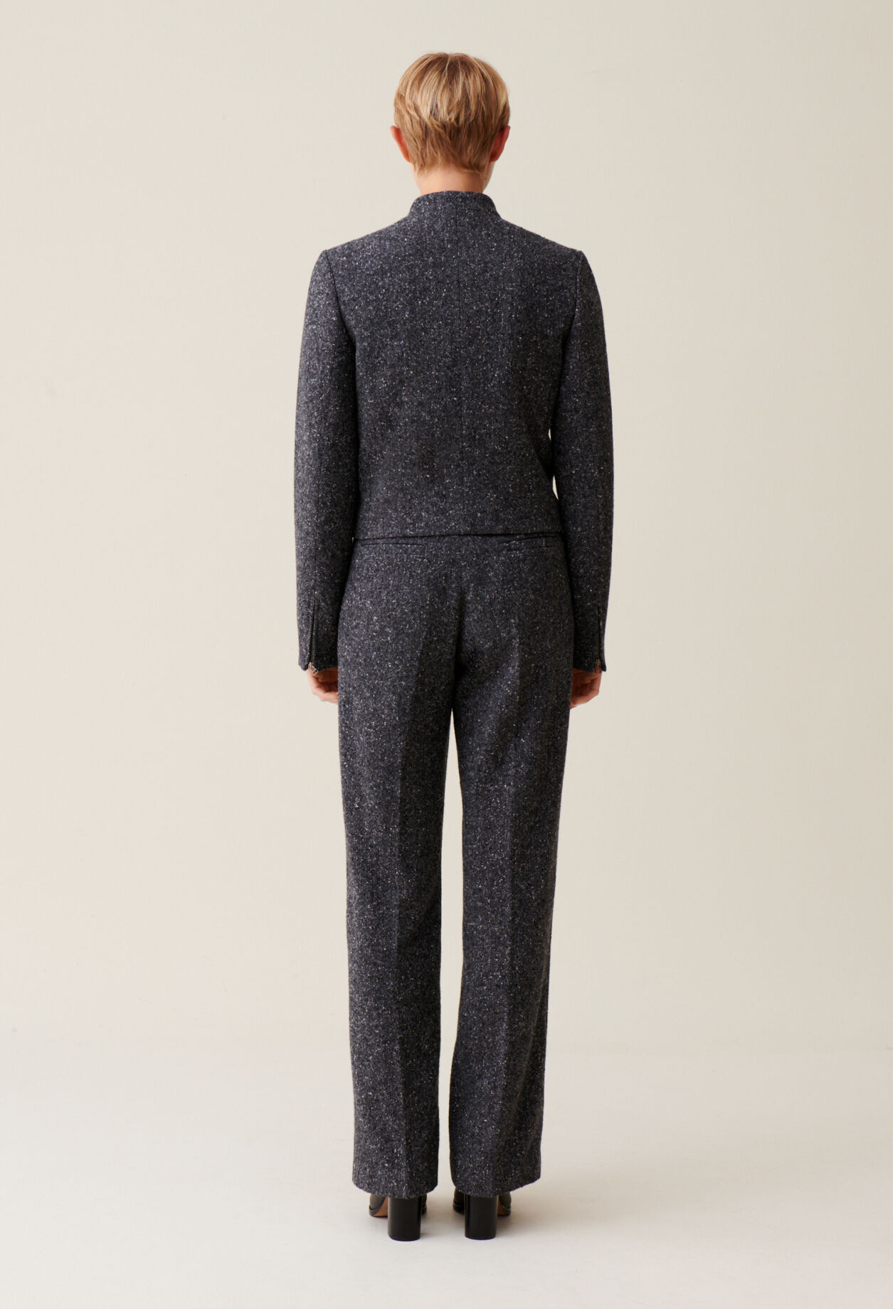 Kurze Jacke aus grauer Wollmischung