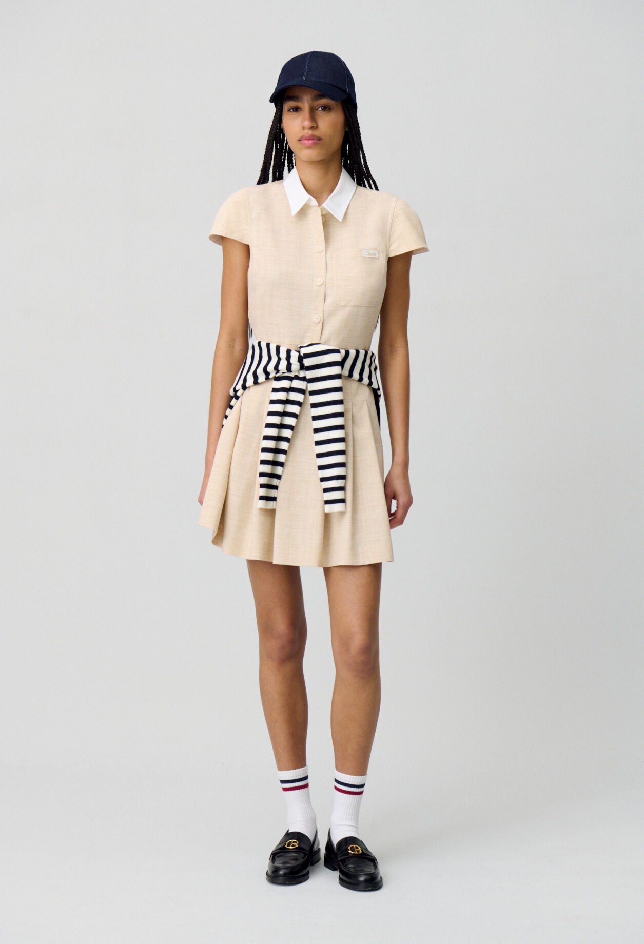 Robe courte plissée