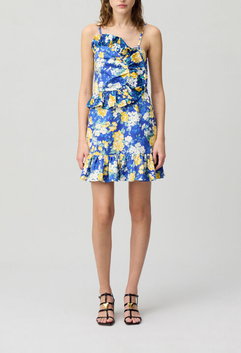 Robe courte volant&eacute;e