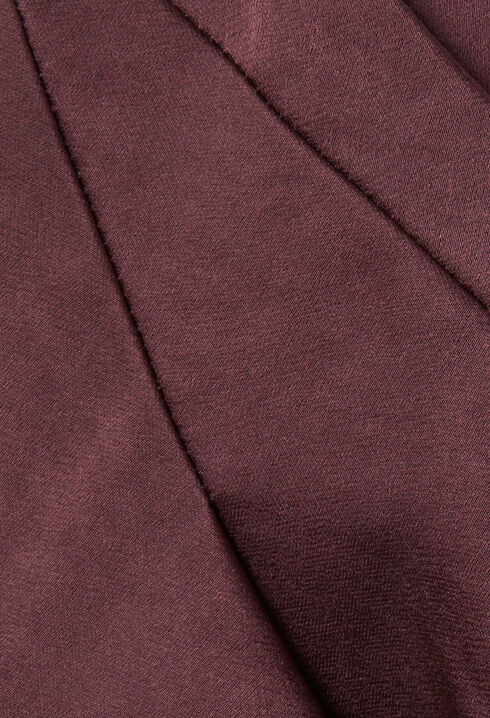Robe longue satinée asymétrique