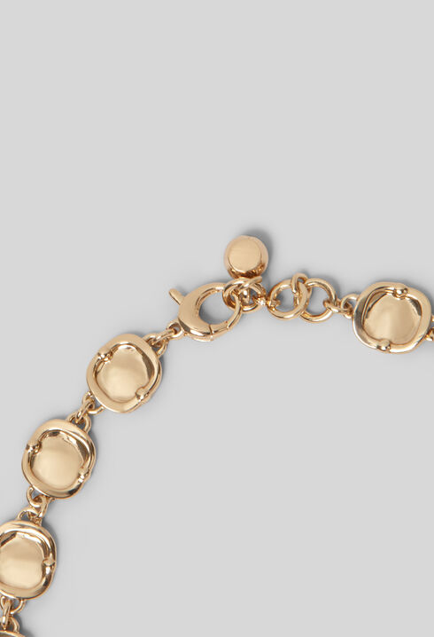 Collier c&oelig;urs martel&eacute;s