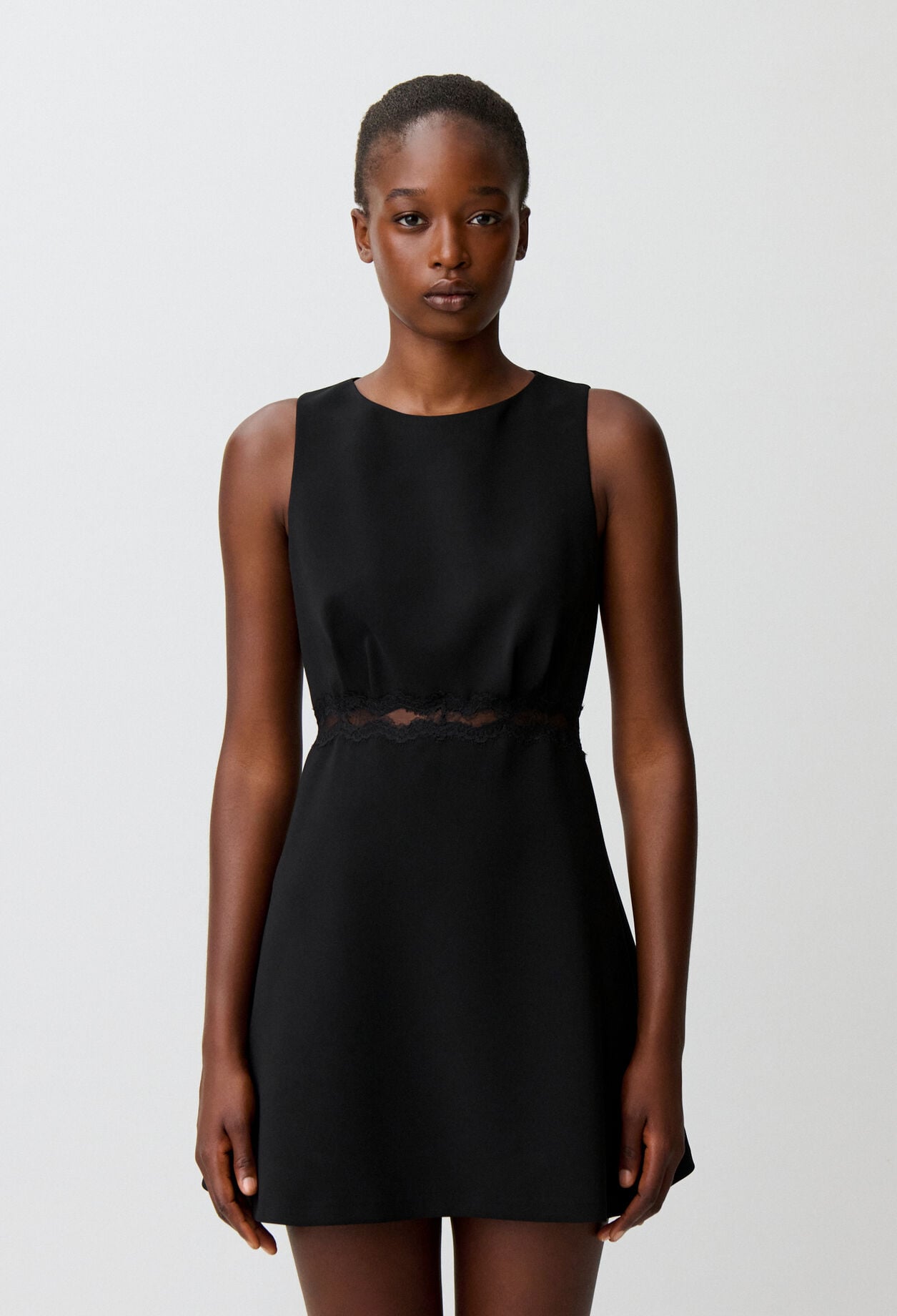 R&uuml;ckenfreies Spitzenkleid
