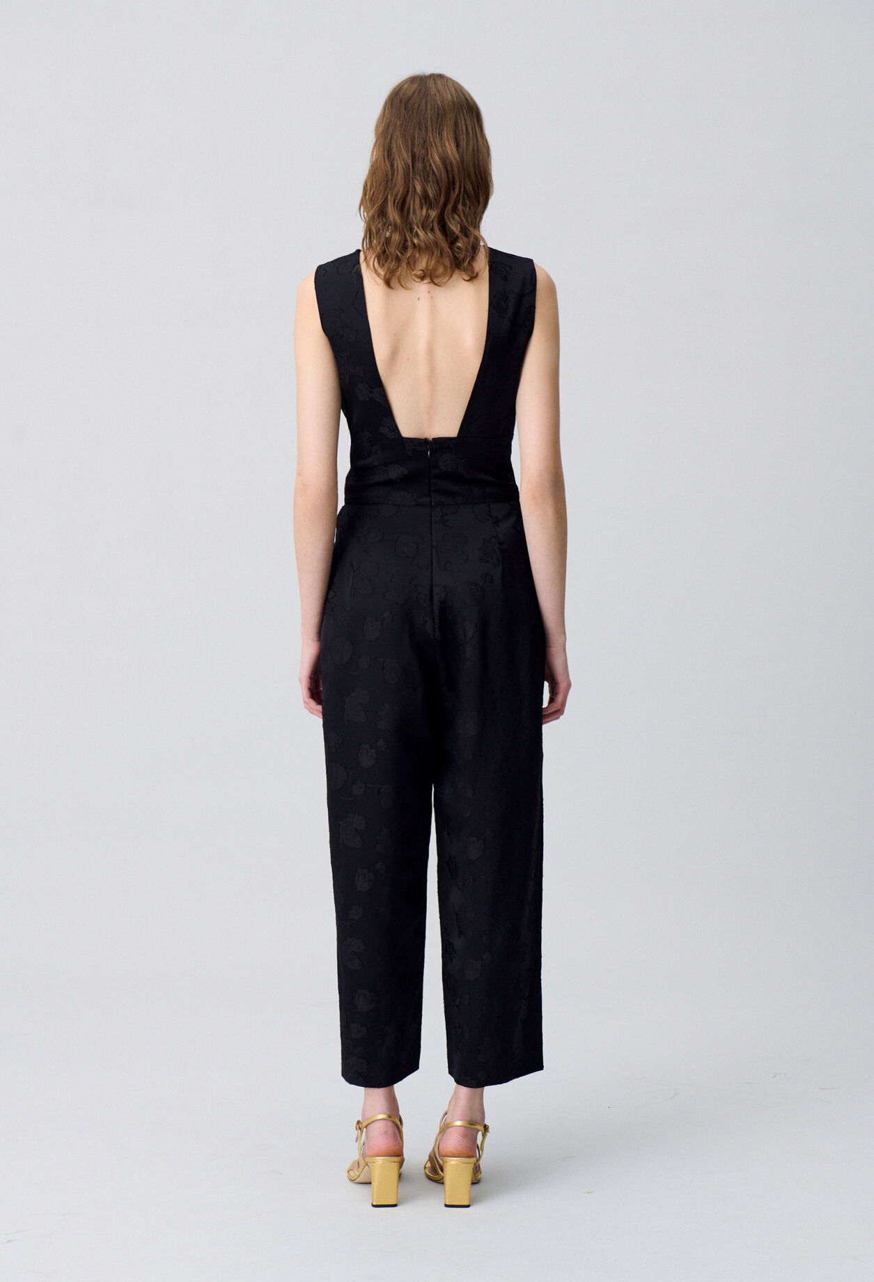 Sleeveless jumpsuit